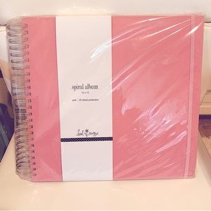 New Heidi Swapp 12x12” pink spiral scrapbooking album w/ page protectors HTF